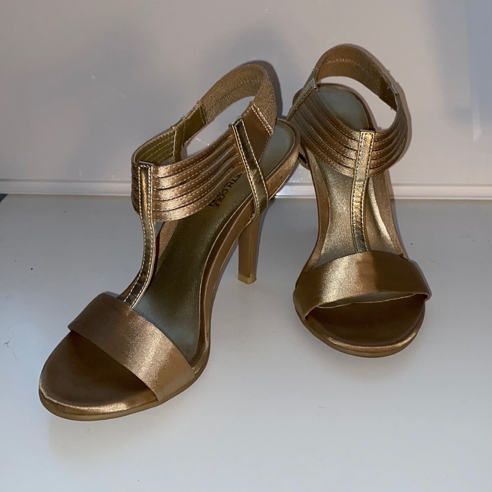 Kenneth Cole Strappy Heels